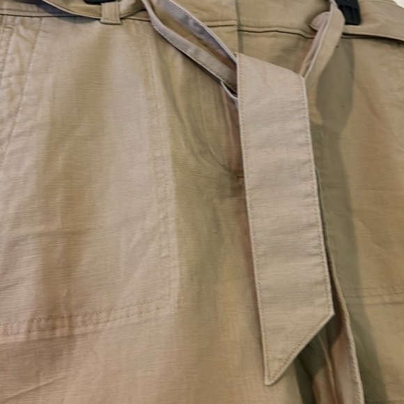 Talbots tan linen high waisted shorts with belt waist is 16” no size tag NWOT - Picture 2 of 5